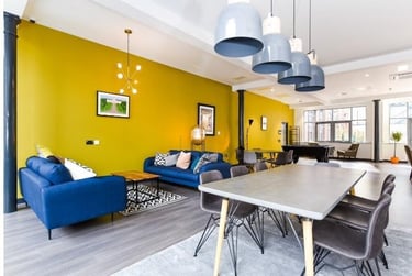 1 bed flat, Queen Street, Holylands, Belfast, BT16ET - Image 1